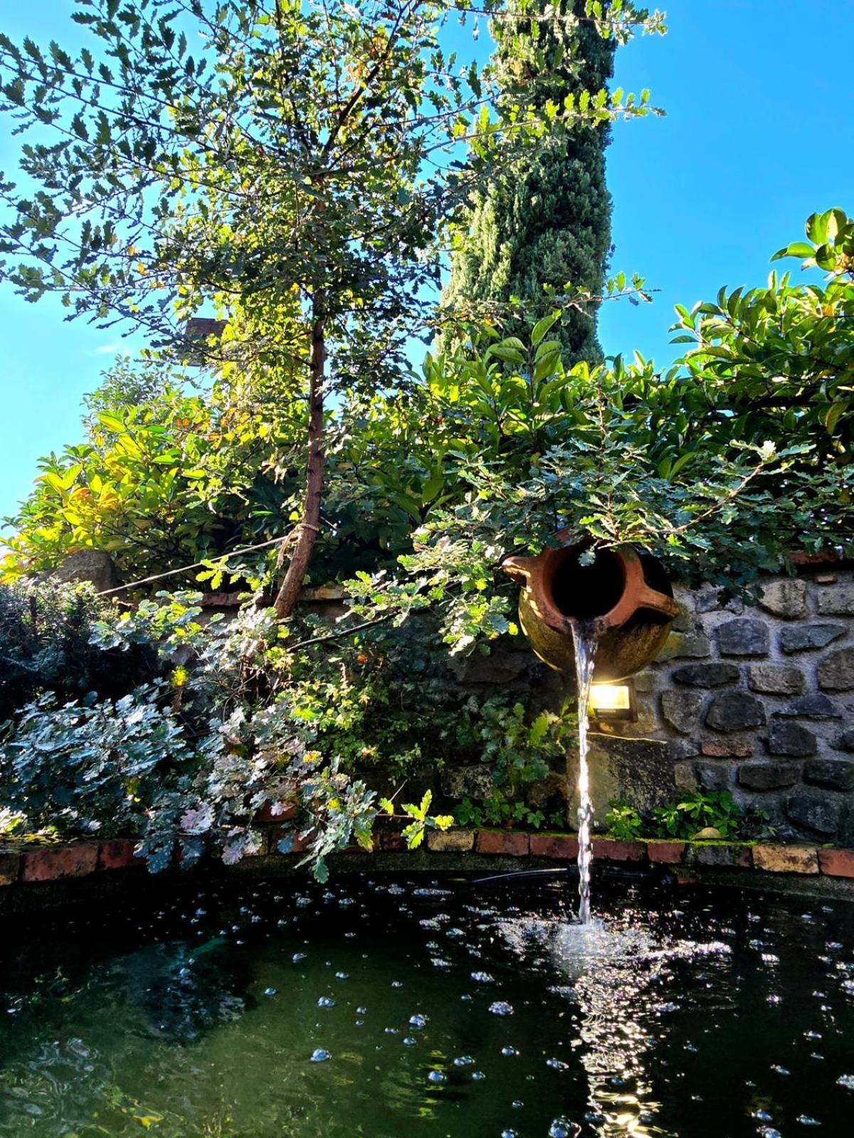 Agriturismo Le Grotte نيمْيِ المظهر الخارجي الصورة