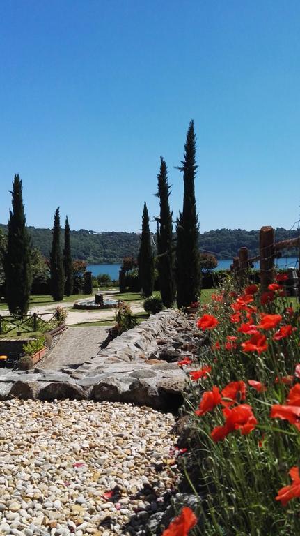 Agriturismo Le Grotte نيمْيِ المظهر الخارجي الصورة
