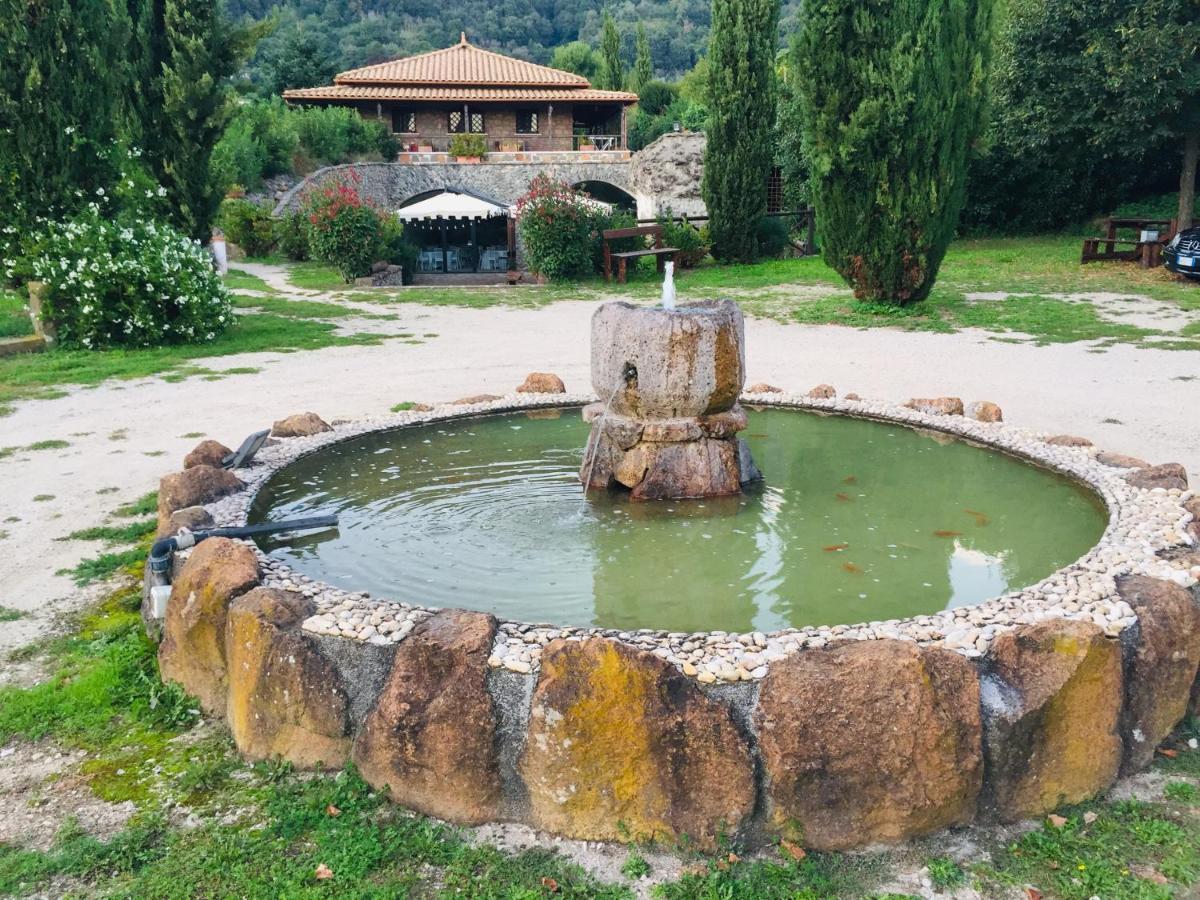 Agriturismo Le Grotte نيمْيِ المظهر الخارجي الصورة
